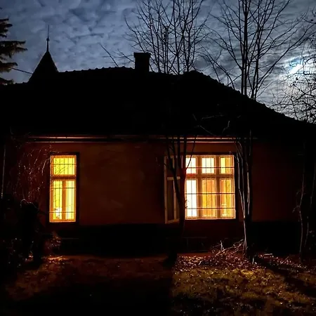 Holiday home Romantic Old Mansion At Lake Balaton Balatonalmadi