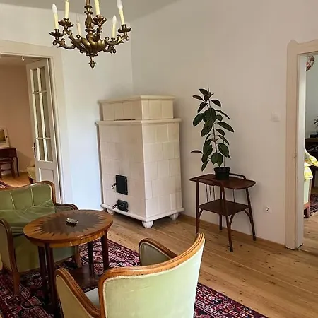 Romantic Old Mansion At Lake Balaton Holiday home *